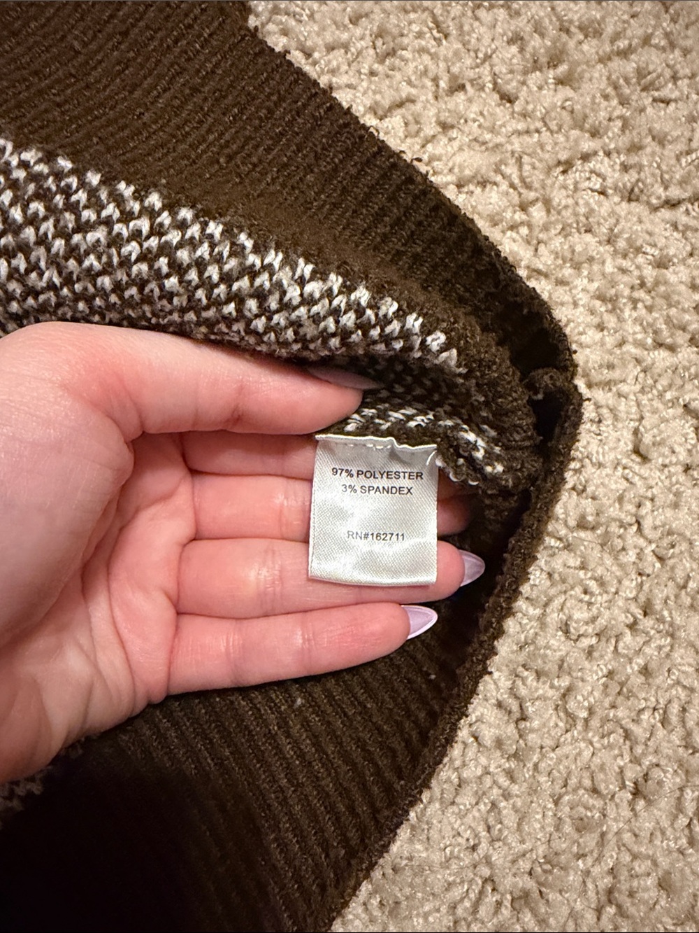 Brown Floral Crewneck Sweater - White Flower Pattern - Picture 3 of 3
